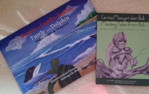 Maggie Dunkle books Penyu dan Lumba Lumba